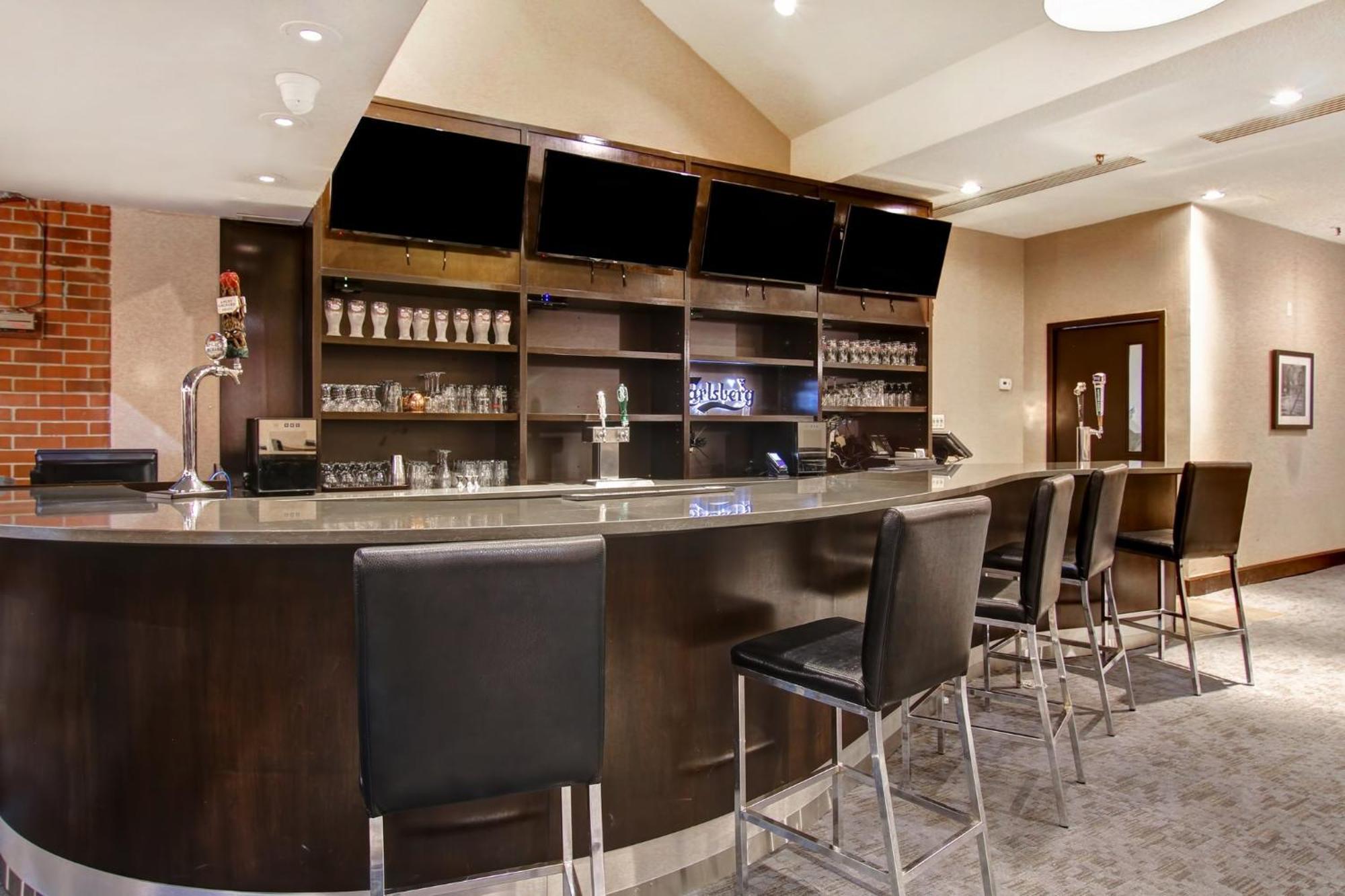 Holiday Inn Oakville Centre By Ihg Exteriör bild